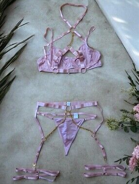 6-Pc Pastel Pink Strappy Lingerie Set Gold Chains M